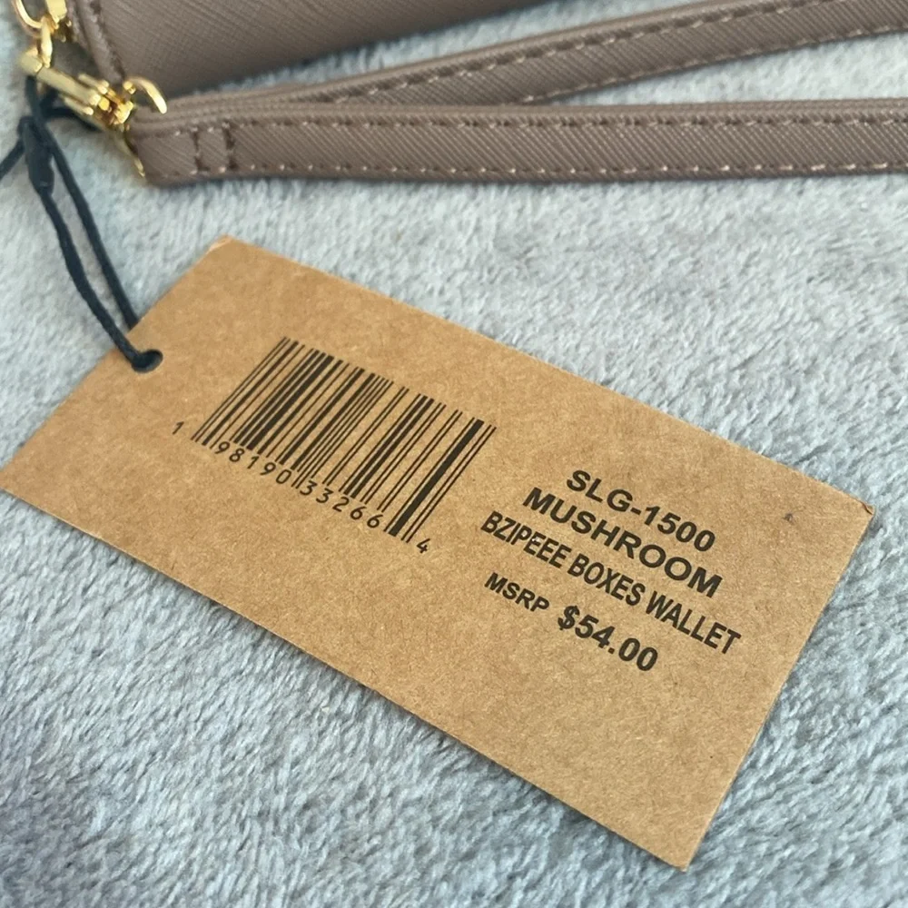 🤎STEVE MADDEN🤎Beviee Mushroom Zip Around Wallet/Wristlet